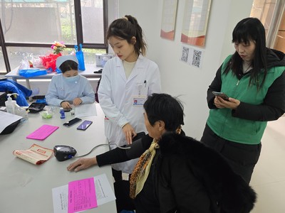 金水區未來路街道 健康服務進社區，居民健康有“醫”靠